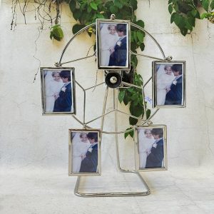 מתקן מנגן עם תמונות מסתובב