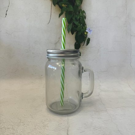 כוס עם קש שקוף